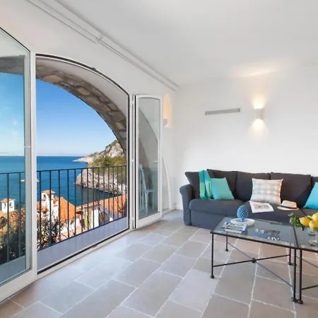 Sea Apartman *
